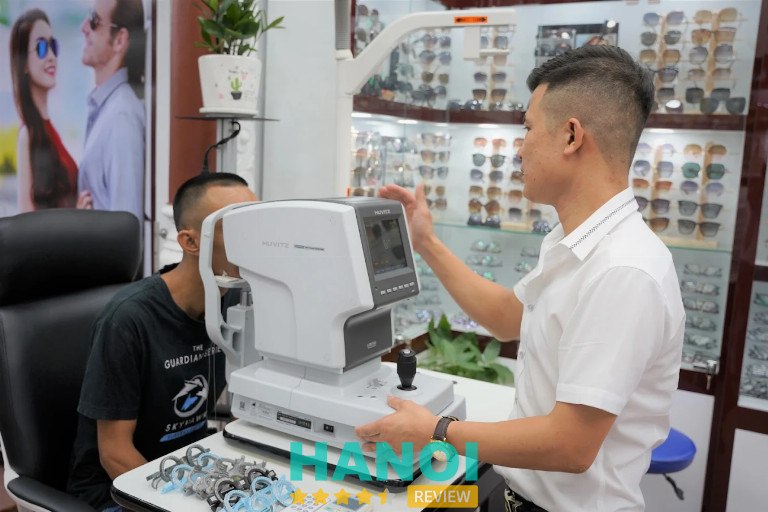 Cửa hàng mắt kính Hà Nội tại H. Sóc Sơn 