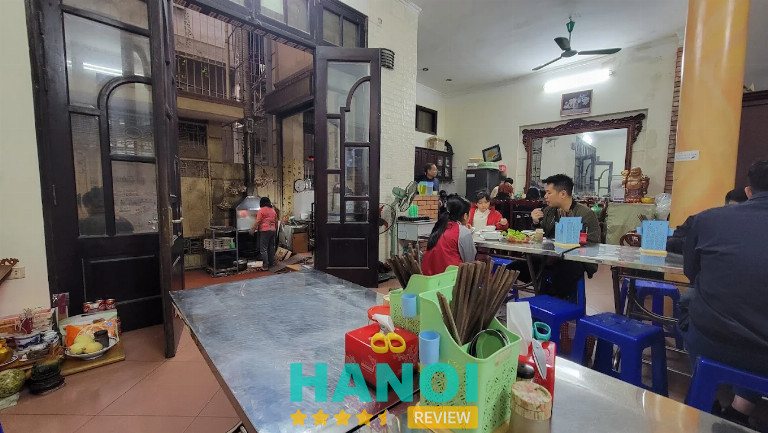 Quán Bún Chả Ba Cô Tiên tại quận Cầu Giấy