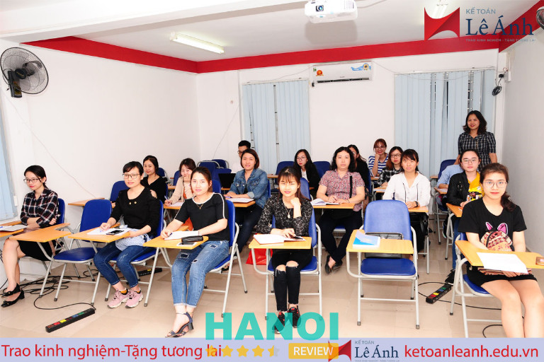 Kế toán Lê Ánh, Hà Nội