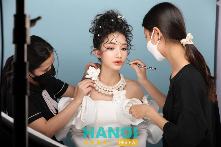 Hằng Thu Make Up Store, Hà Nội
