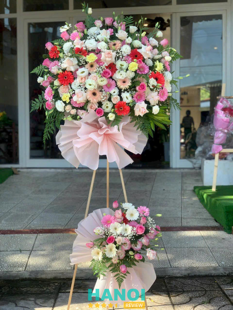 Kệ hoa khai trương ở quận Đống đa shop floli