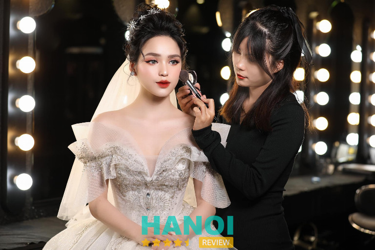 Hằng Thu Make Up Store, Hà Nội