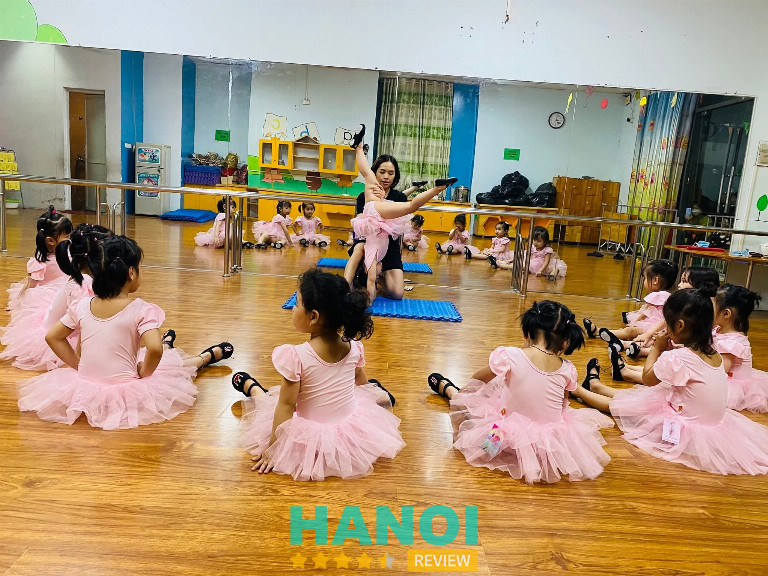 Câu lạc bộ Sao Linh Đàm, Hà Nội