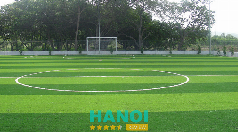 Sân bóng nhân tạo Đại học Bách Khoa, Hà Nội 