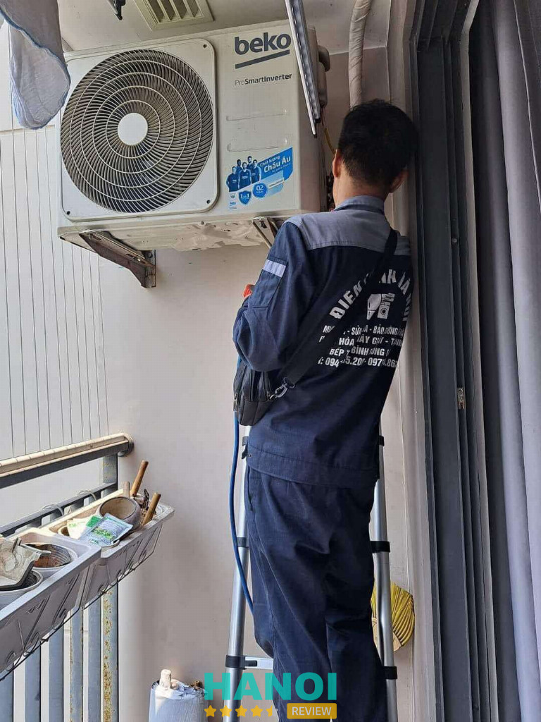 Sửa chữa điện lạnh Hà Nội vệ sinh điều hòa ở quận cầu giấy