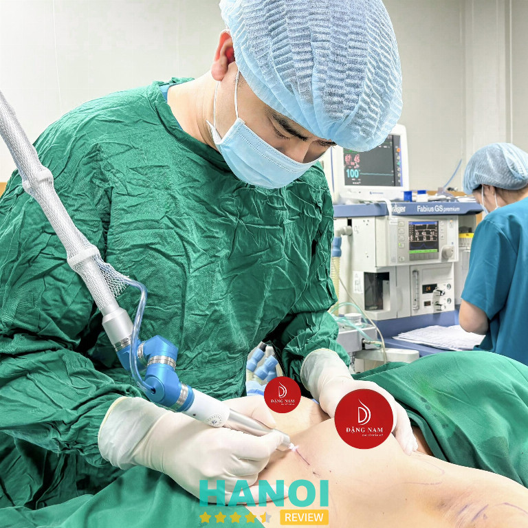 Bác sĩ Đặng Nam nâng ngực ở Hà Nội