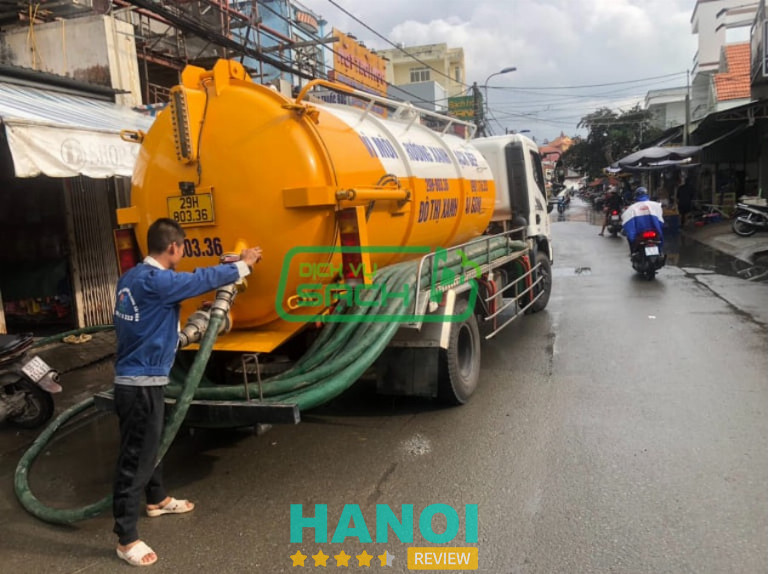 Đội ngũ kỹ thuật hút bể phốt đã có mặt tại tất cả các phường, xã tại Hà Nội