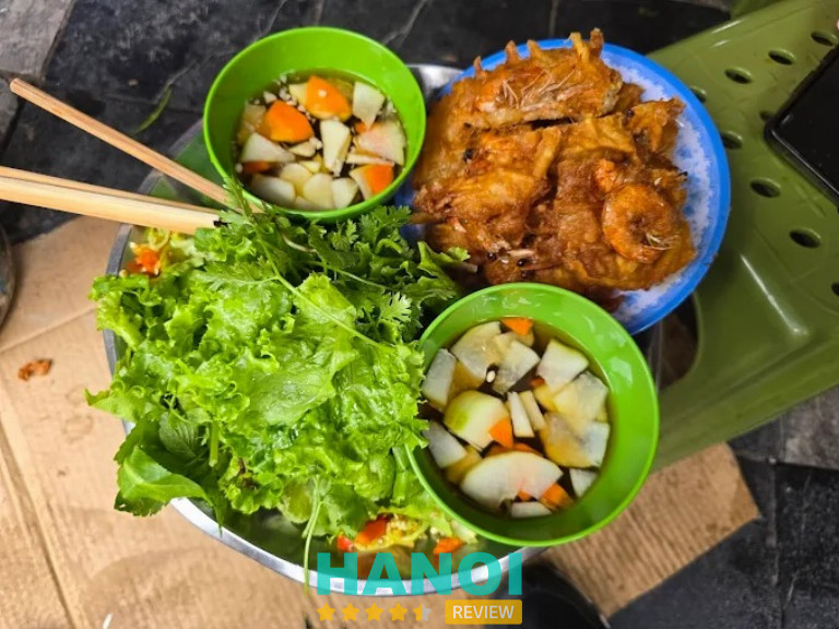 Bánh Tôm Cô Ầm – Ngõ Đồng Xuân, Hàng Chiếu