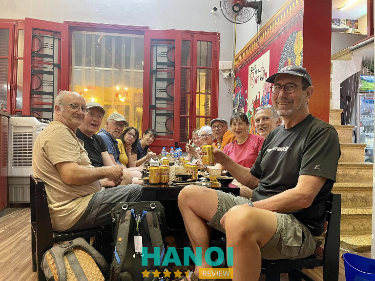 Quán nhậu Bất Ổn tại Hà Nội 