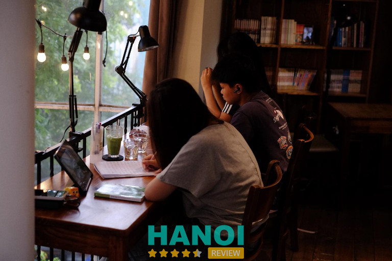 Tranquil Books & Coffee - 18b Nguyễn Biểu