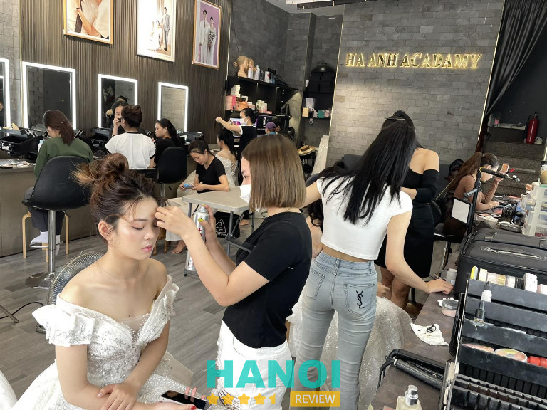 Ảnh viện áo cưới Hà Anh - 777 Quang Trung