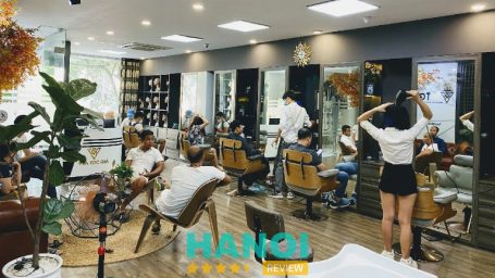 Bài viết đánh giá về Vua Tóc Giả: 04 Phạm Tuấn Tài, P. Nghĩa Đô, Hà Nội