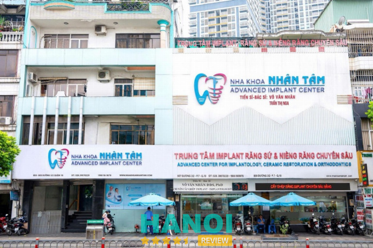 Nha khoa Nhân Tâm - có 2 chi nhánh tại TP.HCM, tập trung vào lĩnh vực trồng răng Implant