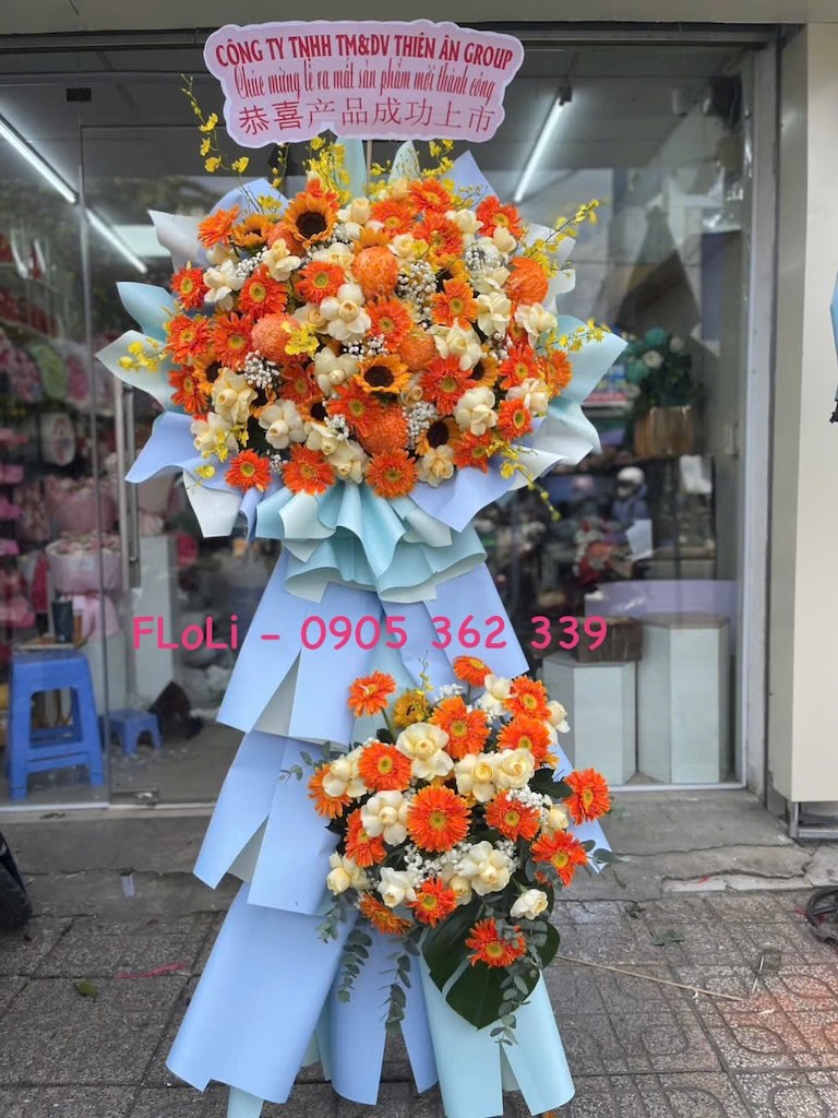 Kệ hoa chúc mừng khai trương FLoLi Gia Lâm