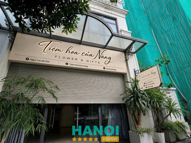 tiệm hoa của nàng làm hoa khai trương ở Gia Lâm